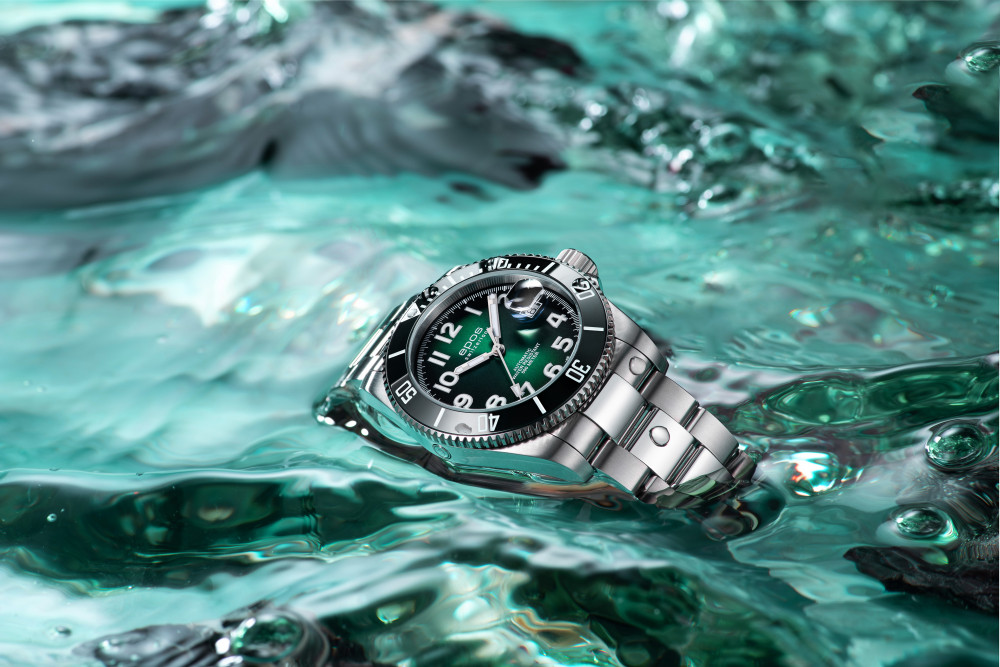 Zegarek męski z zieloną tarczą Epos Sportive Diver Titanum 3504.131.80.33.90