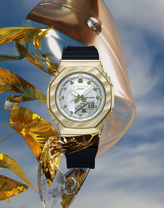 Zegarek damski na czarnym pasku ze złotą kopertą GM-S2100BC-1AER